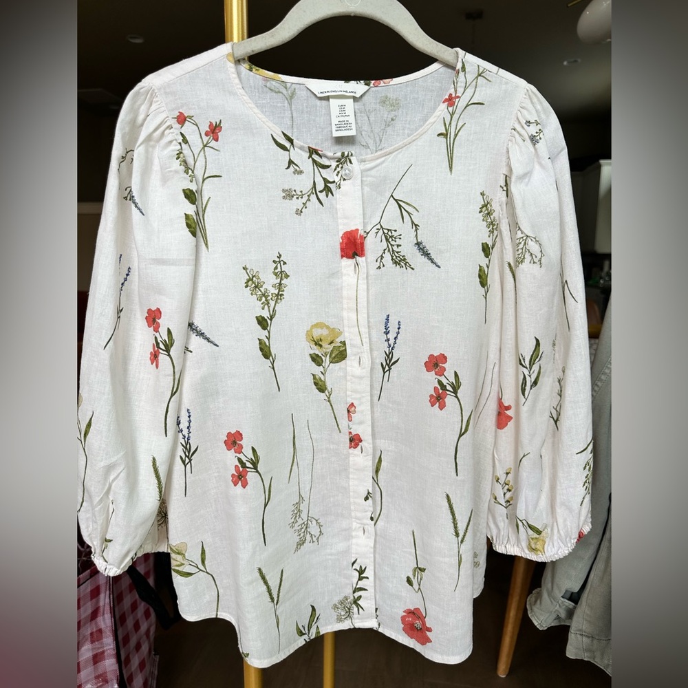 H&M Linen Blend Floral Button Up Blouse